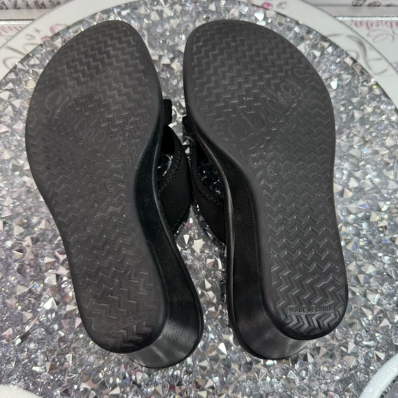 Skechers sandals wedge strappy comfy Women's Black Wedge Sandals - Picture 7 of 9
